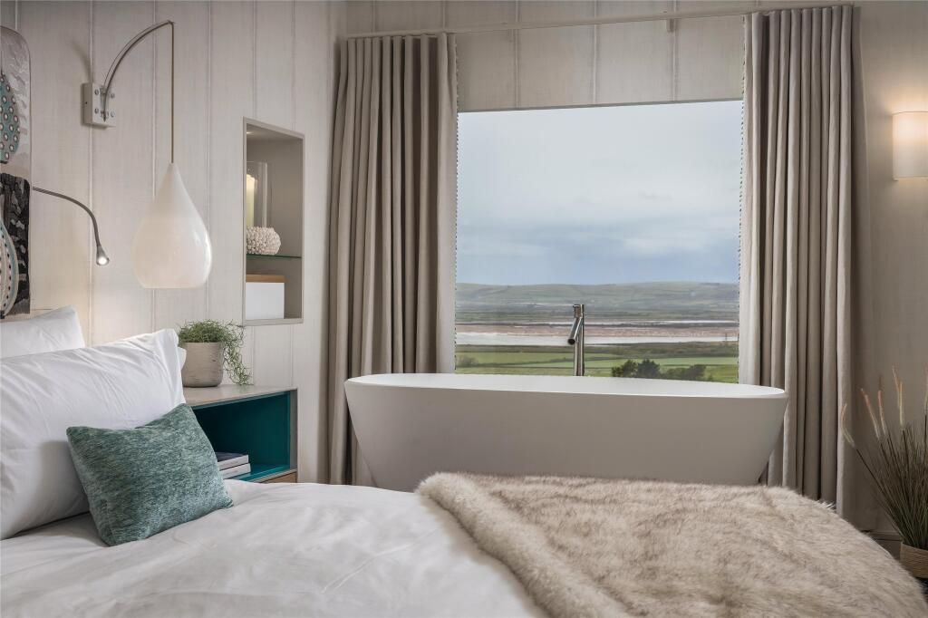 Instow, Bideford — image 2